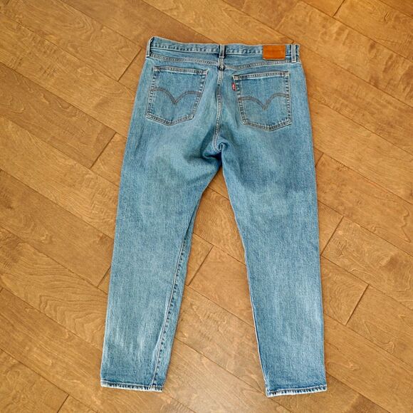 Levis Premium Wedgie Jeans Womens Size 32x28 Blue Button Fly Big E - Picture 2 of 5